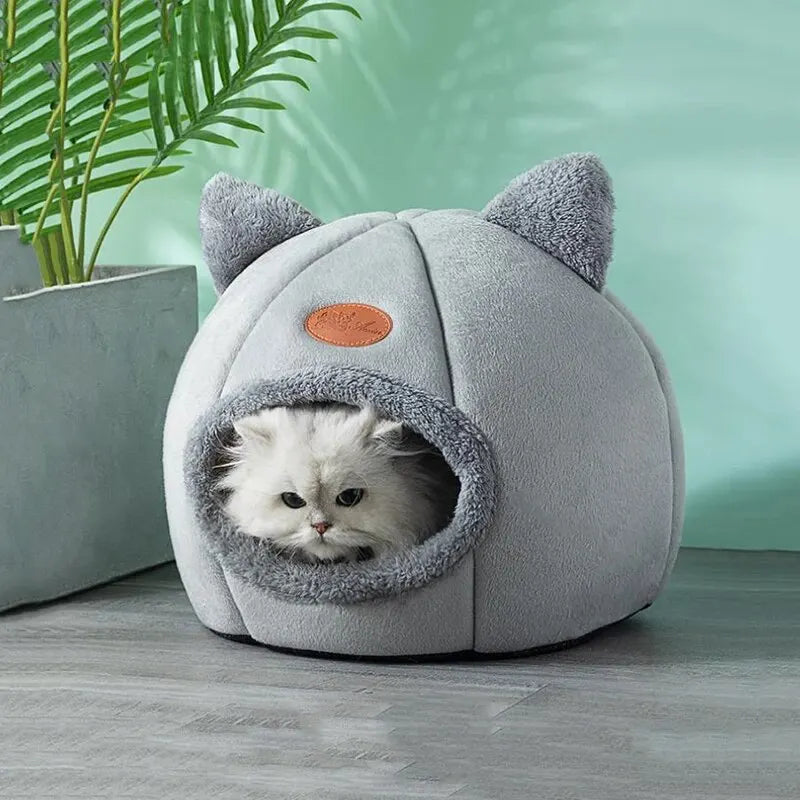 Cat-Head Cave Bed