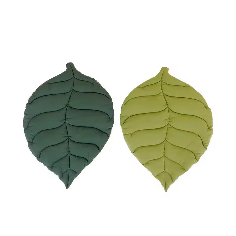 Leaf-Shaped Pet Bed Mat