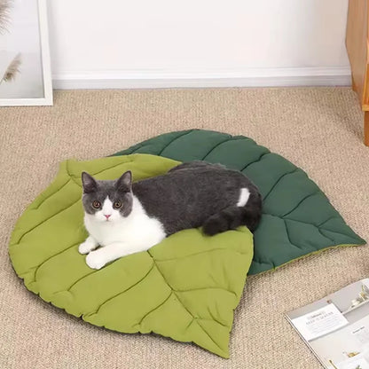 Leaf-Shaped Pet Bed Mat